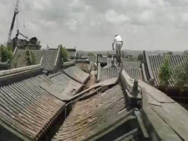 《邪不压正》的屋顶隐藏着这么多的秘密,你又知道几个?