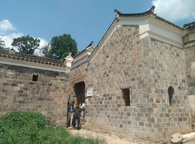 刘邓大军南下驻西汪家指挥部旧址(红安县华家河镇新庙村)