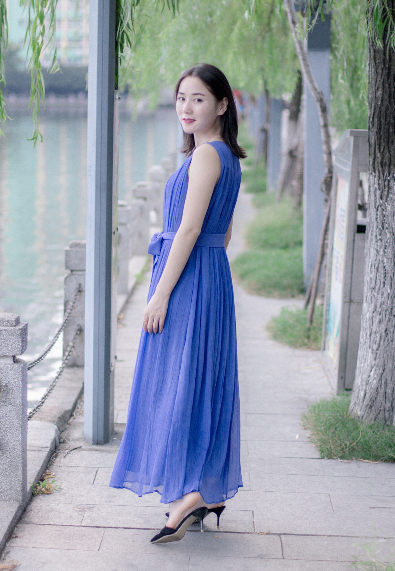 人像摄影 媳妇面对镜头越来越从容了