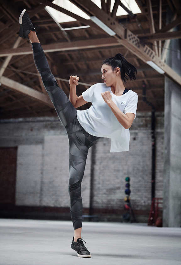 踢得了腿,劈得了一字马,张蓝心这腿真的不给人条活路