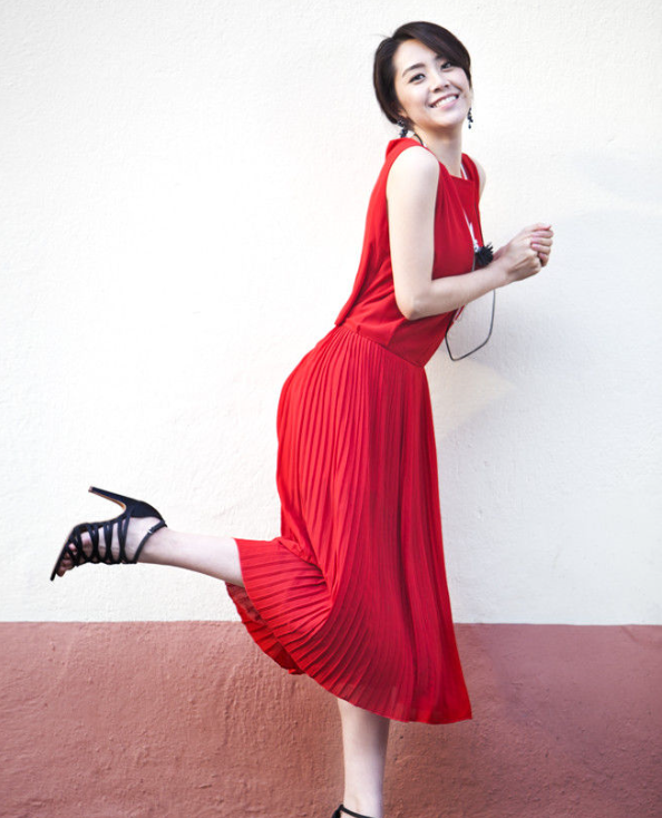 有一种男装反串叫孟丽,英气逼人,太清新俏皮!