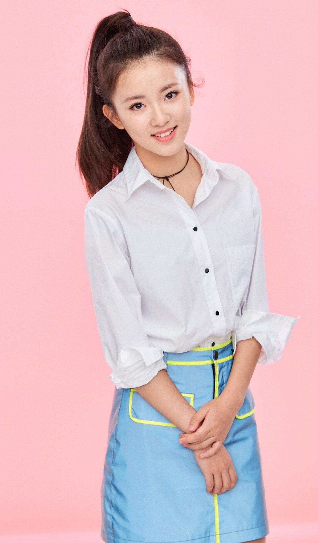 图五是林辰涵少女风造型美图,温润儒雅仙女味十足!