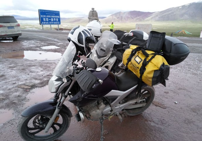 飞致250八千公里摩旅进藏全程惊险刺激平民摩旅神车