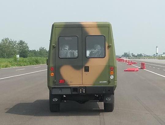 首台迷彩版北汽勇士房车亮相,c本就能开,还配全新2.4t动力!