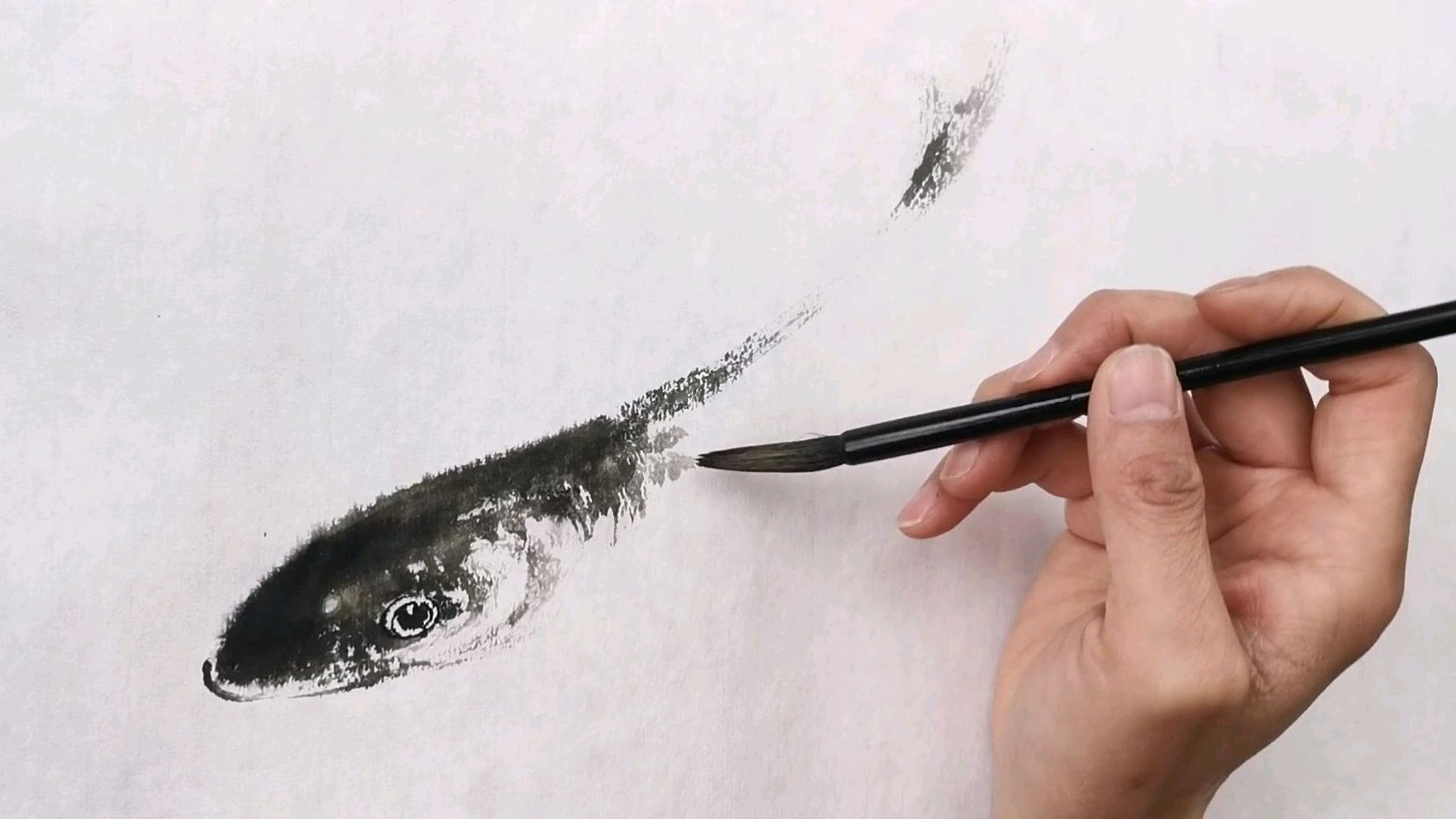 这种画法在国画历史中一千多年了,可有人却说是素描画法,真悲哀