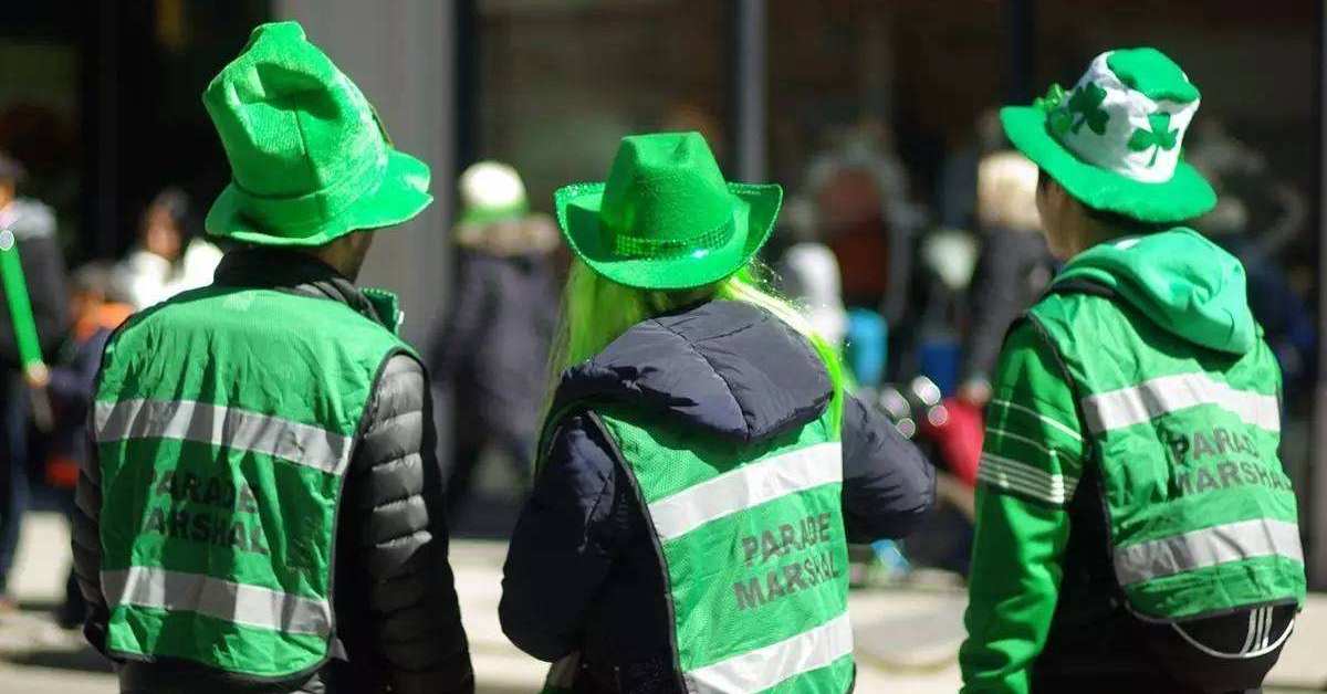 为什么不叫红帽子蓝袜子?非得用绿帽子说事