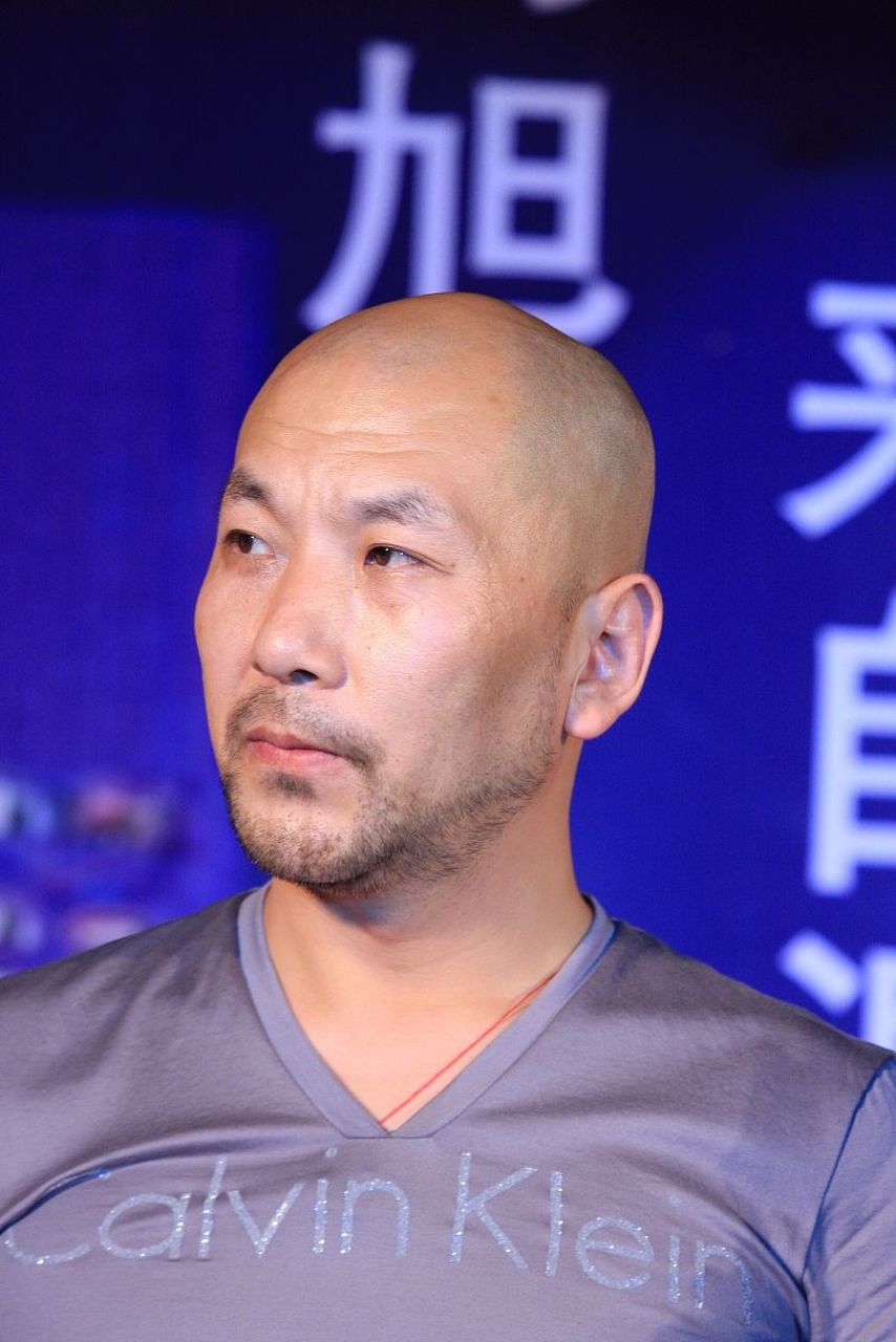 小品演员郭达经常和蔡明搭档,人家以为他们是两口子.