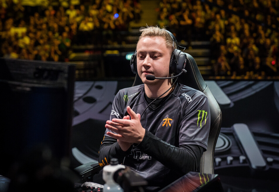 lol:欧成仅用五天打上韩服王者,司马老贼表示钻石待着挺舒服的