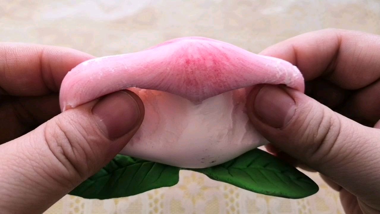 彩泥手工制作:彩泥桃子,差点给吃了!