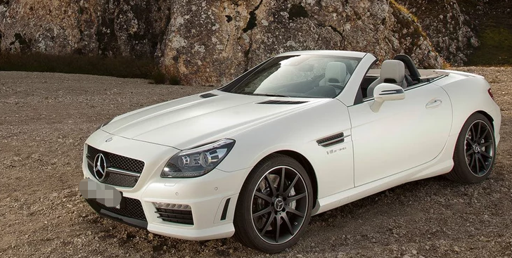 slk级amg,整车观感十分大气优雅,多重设计彰显个性!