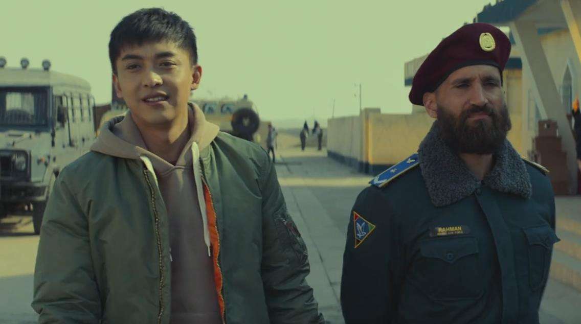 《空天猎》巴图爆出近照!一生肌肉帅到爆炸,体脂率直逼彭于晏