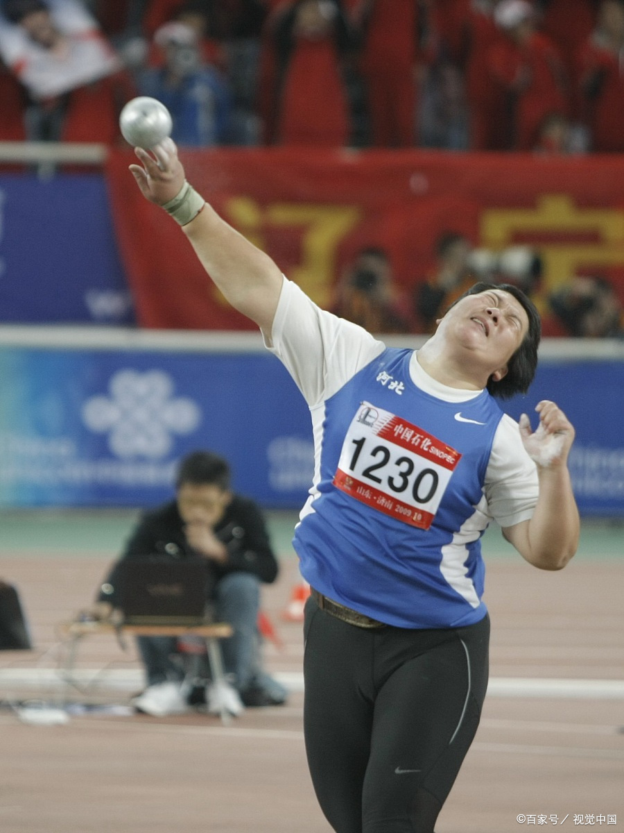 张峻破铅球全国记录