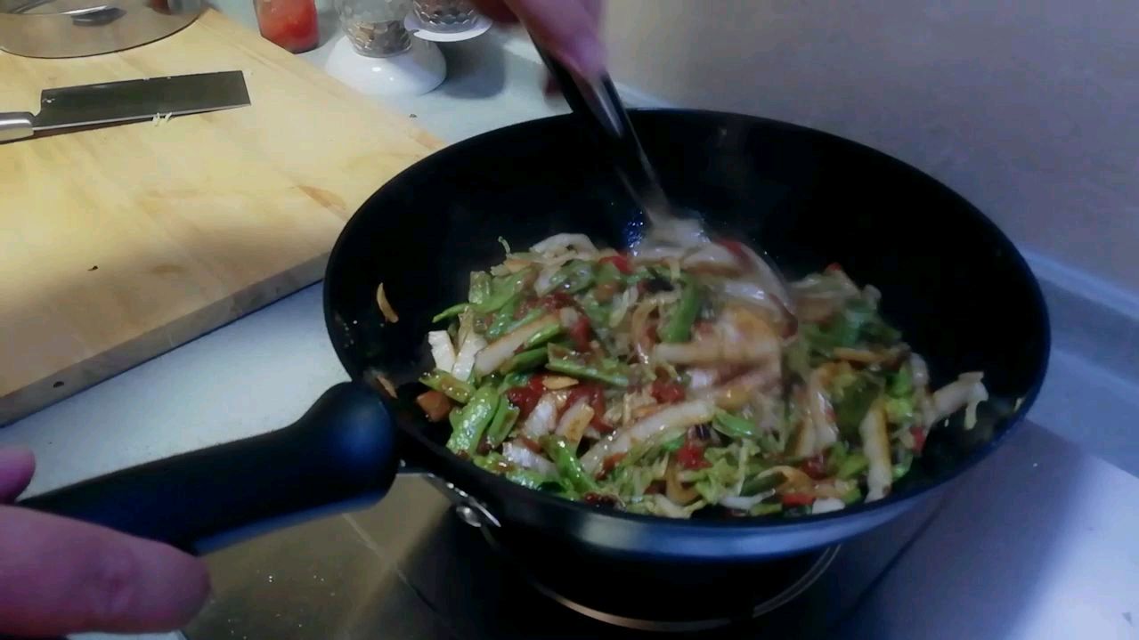 家常美食:我的最爱焖拌汤
