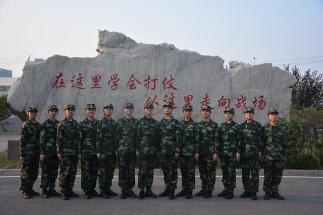 探营武警山东总队训练基地新兵连:看00后们的"初长成"