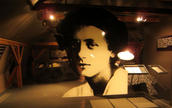 卡夫卡迷的朝圣地,卡夫卡博物馆.你不来看看吗?