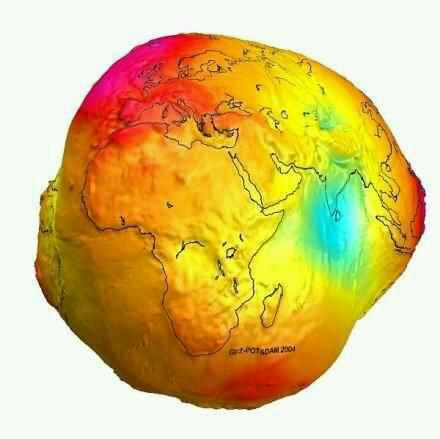 知道地球不是真的圆球,但却没想到真实的地球这么不圆!