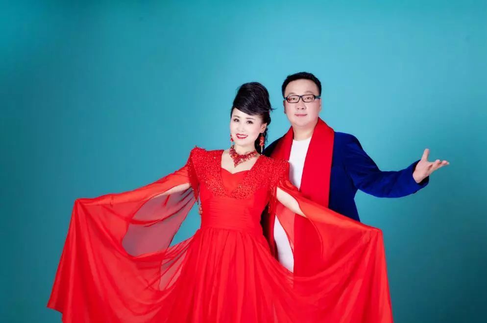 黄土情歌《天地之恋》演唱:李欢玲玲