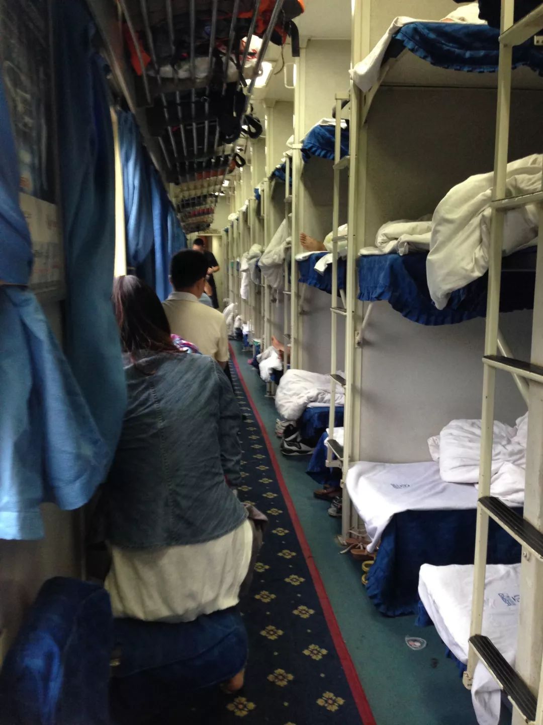 长途卧铺火车票要被收走,快到站才发,你知道是为什么吗?