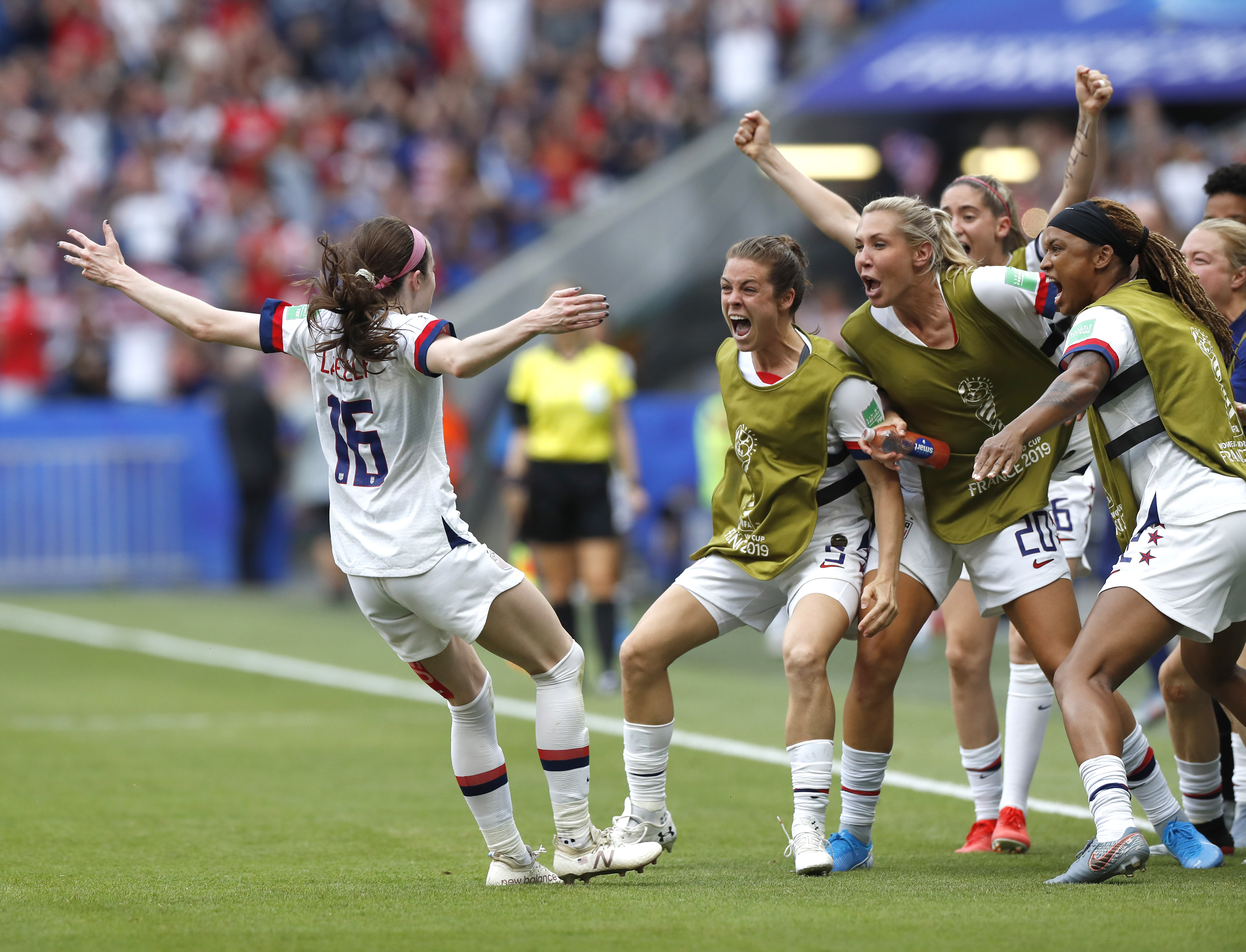 新华社照片,里昂,2019年7月8日    (女足世界杯)(13)足球——美国队