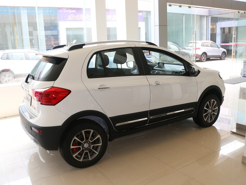 哈弗h1小编带大家看一下,融入新的设计理念,车身稳定