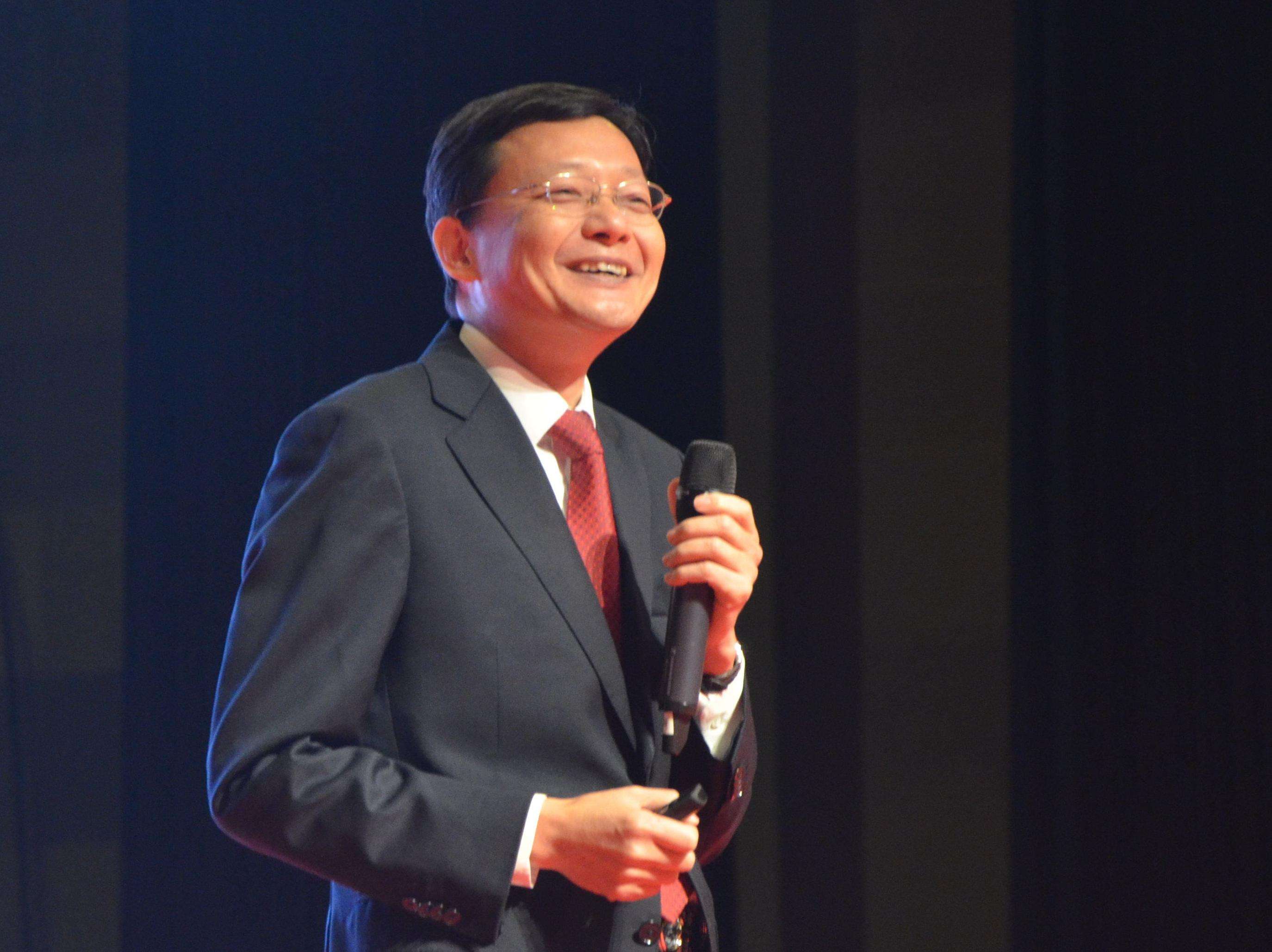 李大霄认为2440点"少年底"已经成立,对此你怎么看?