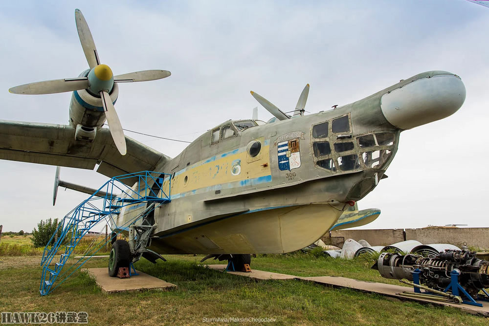 图说:别-12p水上飞机的内部什么样?封闭的水密门是其最大特色