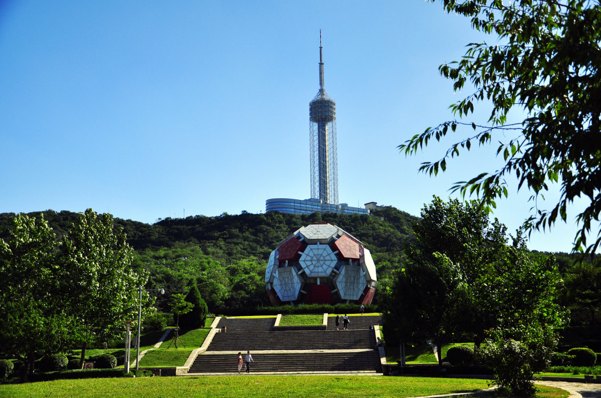 盘点文艺青年必去的旅游景点,你去过大连市北方明珠,成都宽窄巷子吗