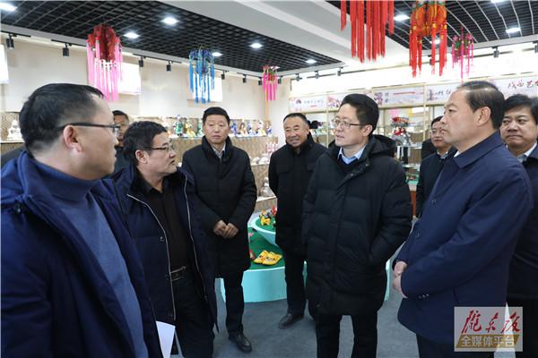 闫晓峰赴宁县调研宣传思想文化工作