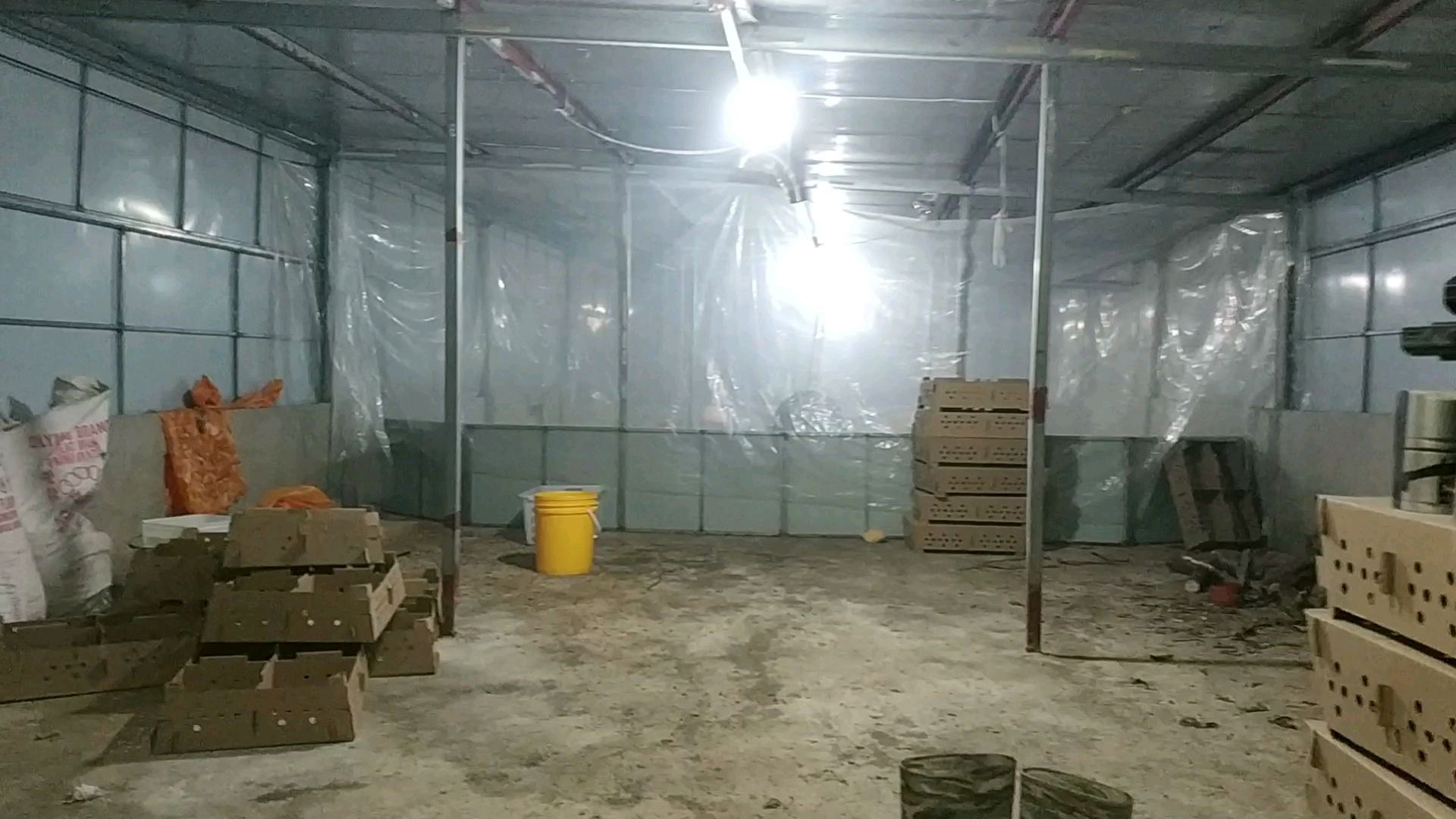 养鸡教学第八期,七天疫苗要这么做,视频是长,也是为了你能安全