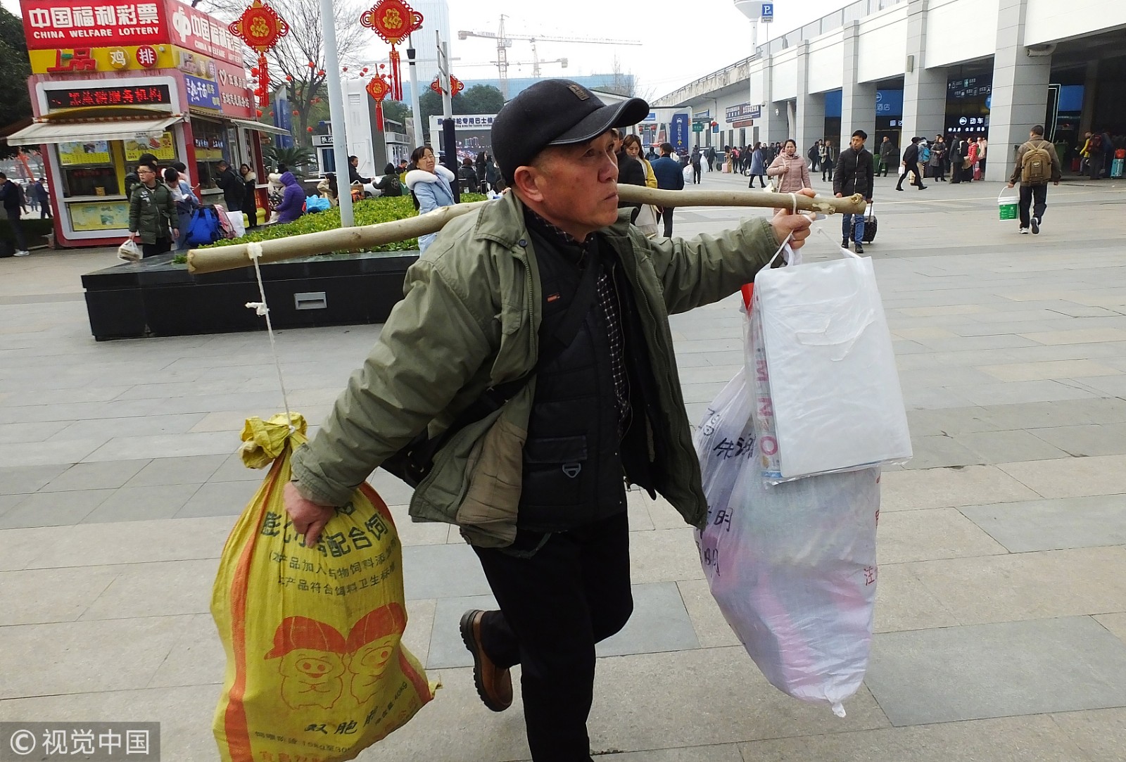 过年就是回家!累并幸福着的返乡路