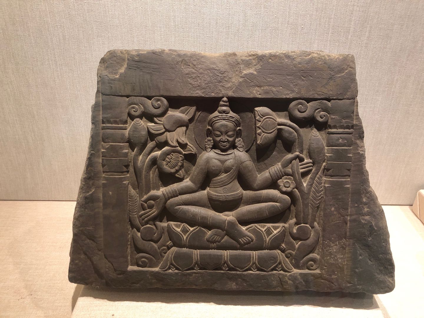 西藏首家石刻艺术博物馆在日喀则市开馆