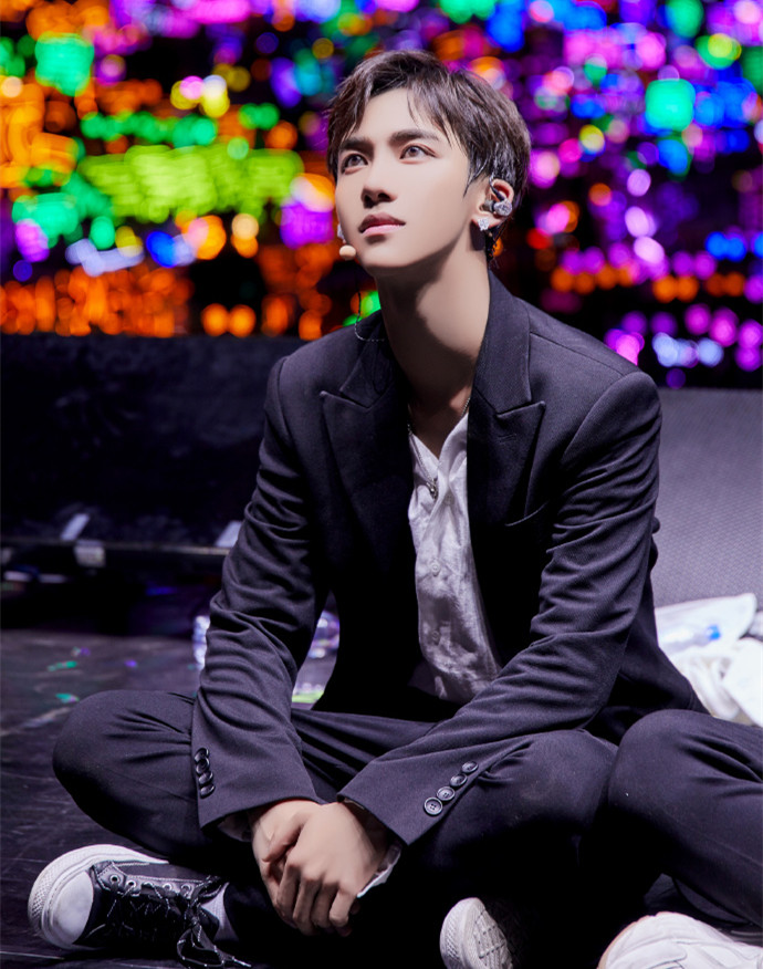 "乐华七子"巡演最后一站现场帅照来袭,七位偶像小男神惊艳十足