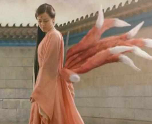 图三:这是宝莲灯里面的穿帮镜头,猪八戒的鼻孔怎么了?