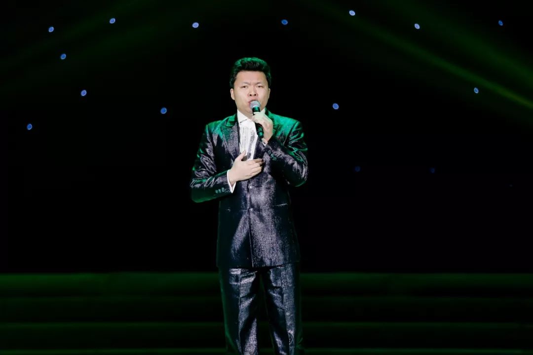 美爆了!2020宜昌新年音乐会深情上演,《花开东方》惊艳绽放宜昌