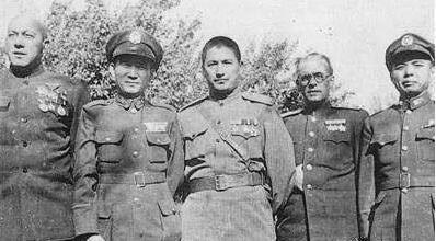 揭秘马仲英夺取新疆之谜,苏联学习后为何离奇失踪?