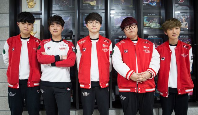 skt辅助mata成功登顶韩服,faker却"无辜躺枪"成队内分数最低!