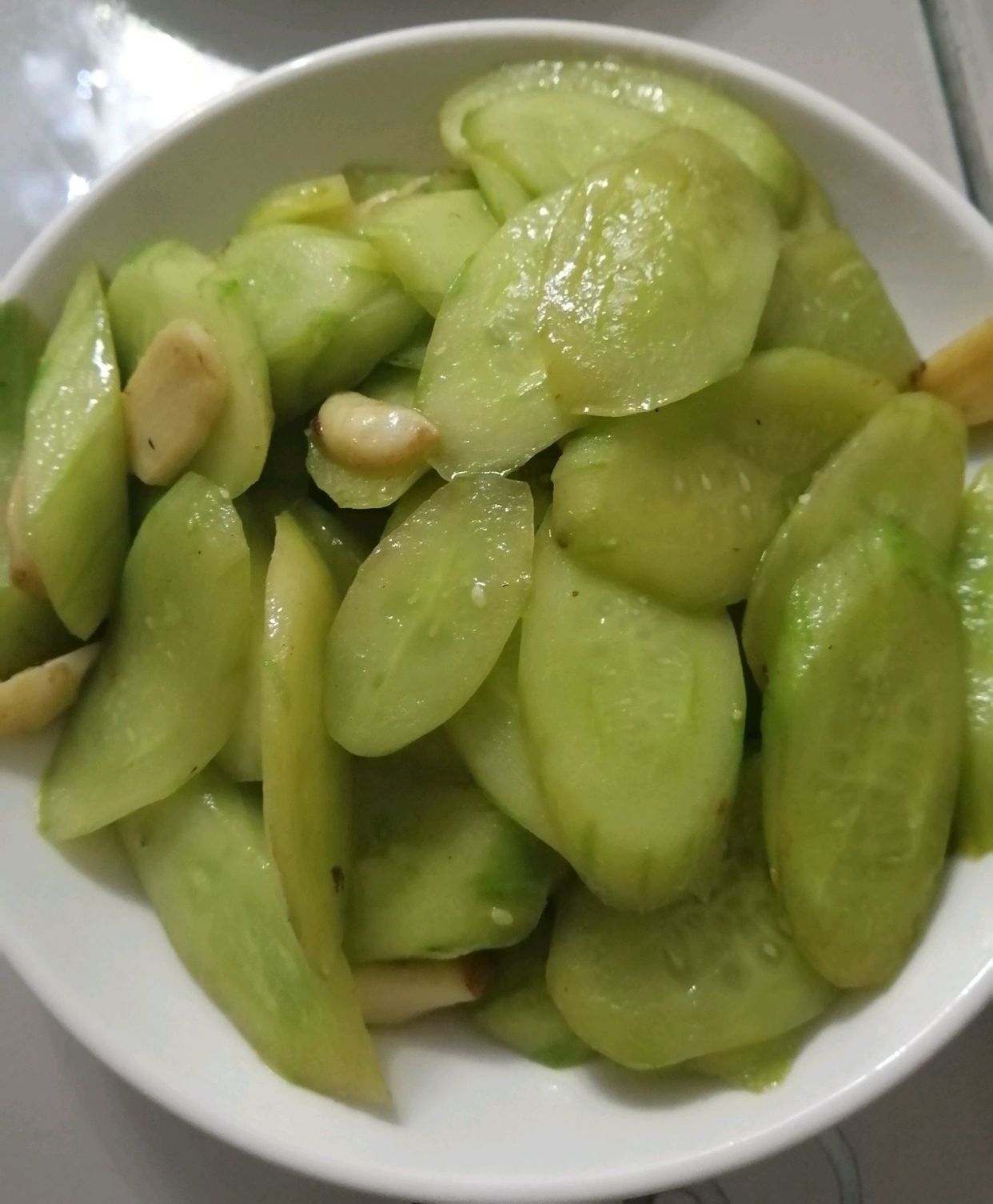 吃惯了大鱼大肉,来一盘清炒黄瓜