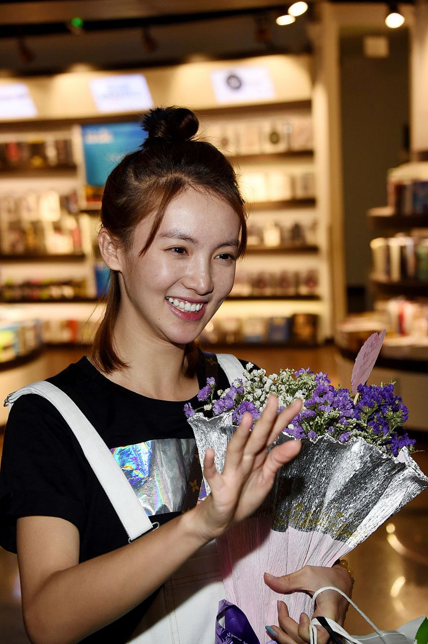 《平凡之路》知道左娜家条件挺好,但好到什么程度,还真是没概念,易帆