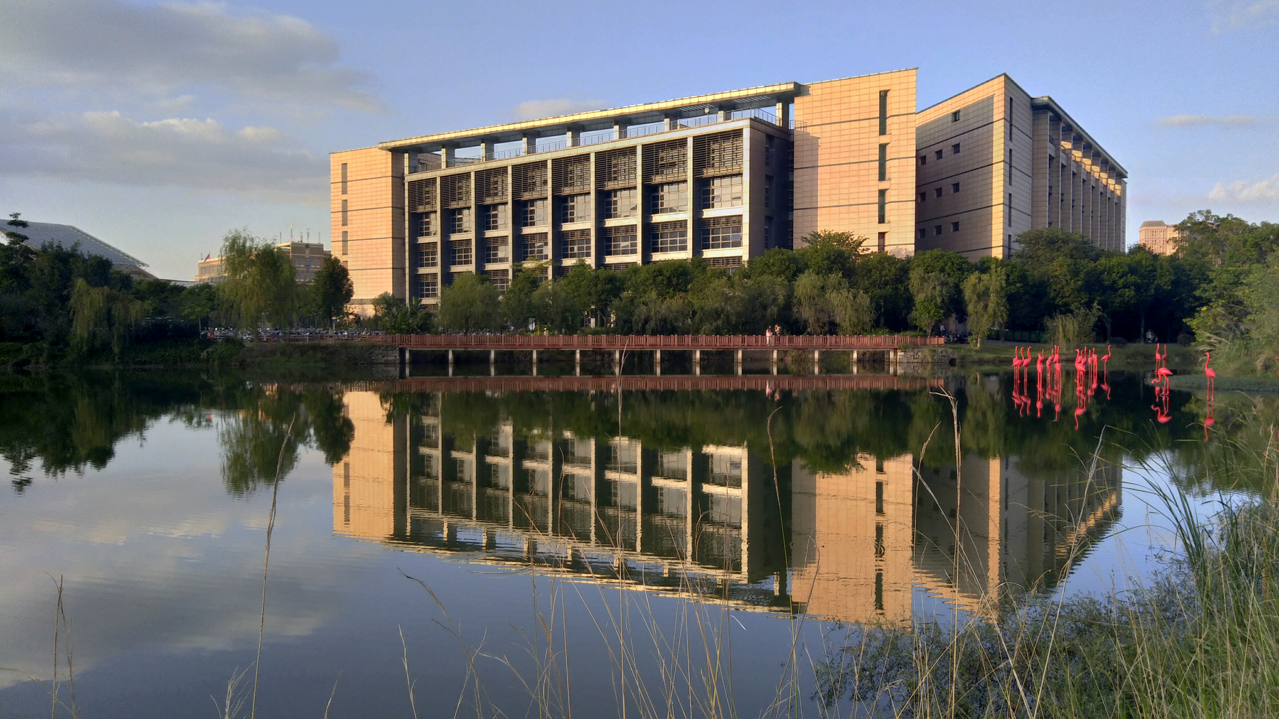 福州大学图书馆,曾获鲁班奖