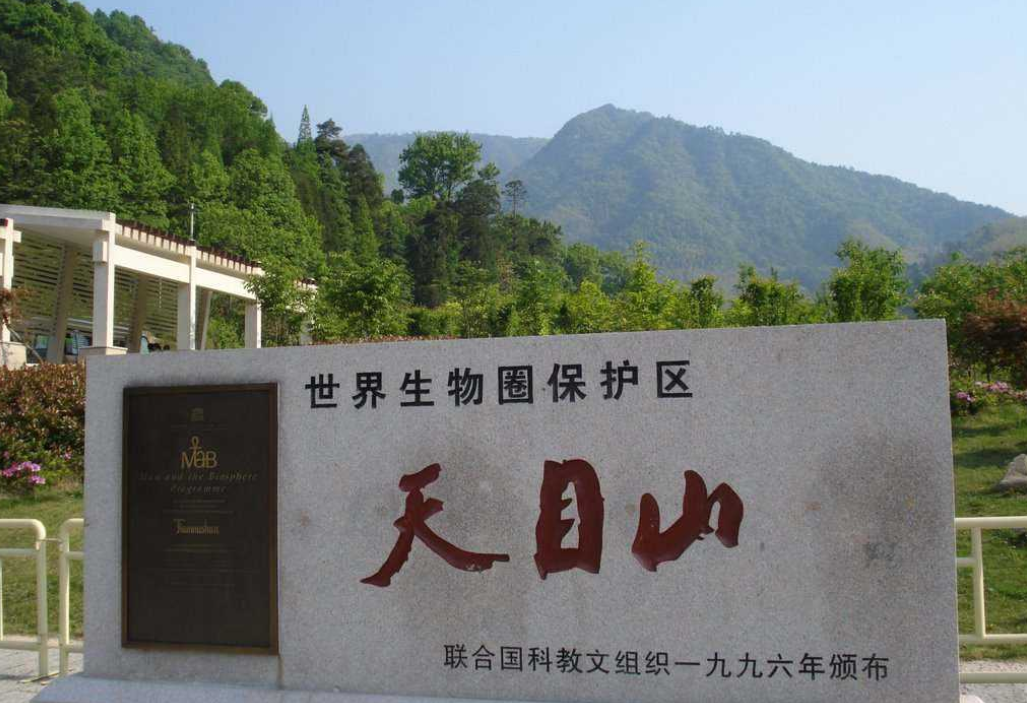 信阳四座名山,两个水库有福了,一条高速将建成,贯通几个景区