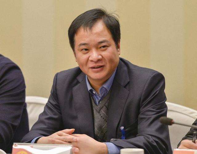 访嵊州市人大代表,华汇建设集团董事长周健