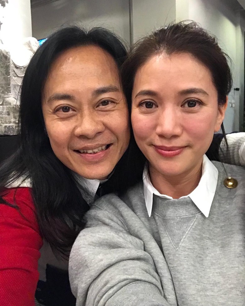 草蜢成员蔡一智54岁生日,群星到贺