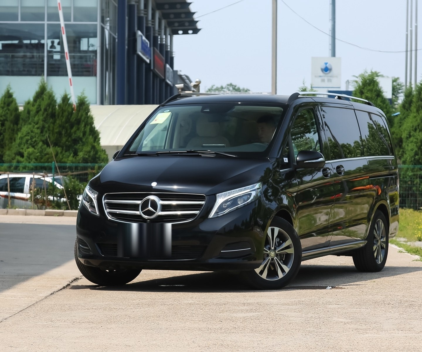 50万以内低油耗的mpv,威霆才排第三?