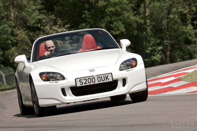《头文字d》车型盘点之本田s2000车系