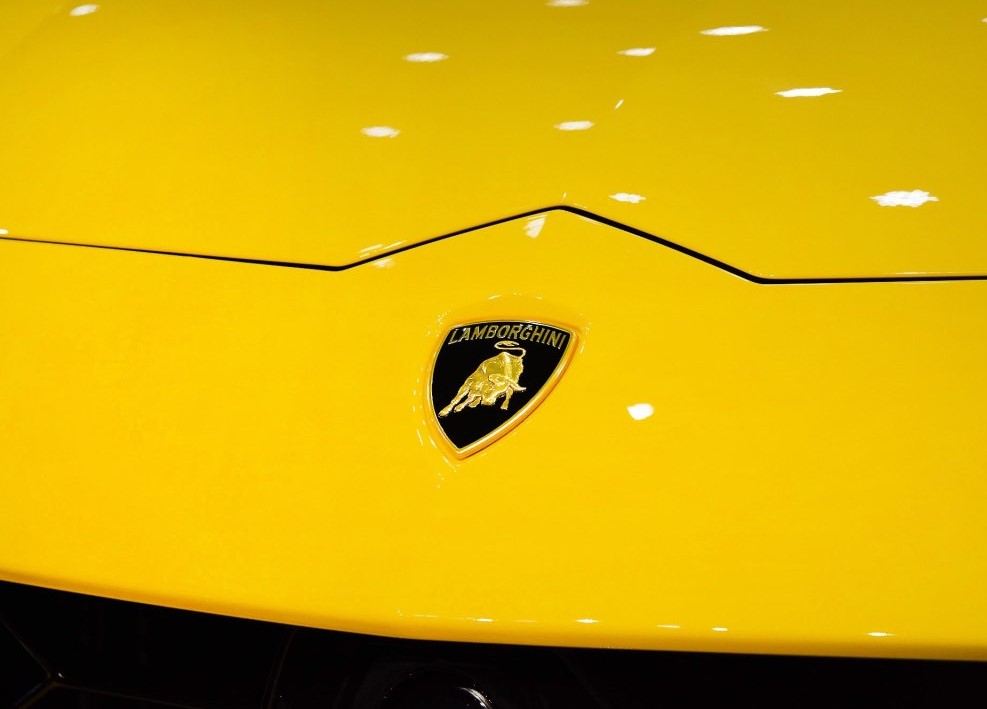 全球最美的十款车标排行榜出炉,网友:女生们哪款都喜欢