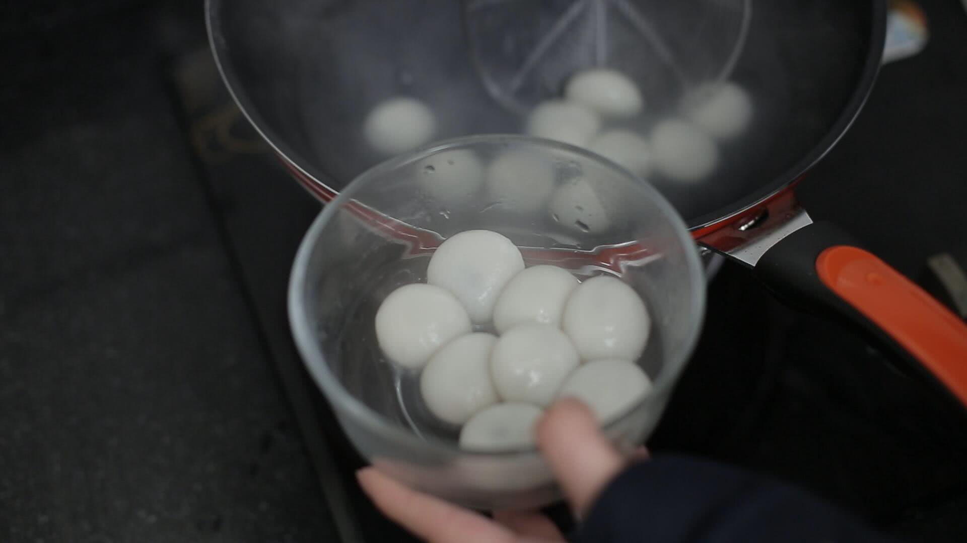 煮汤圆图片 真实图片