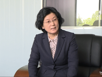 王煦杰,黄晓君在侯马开发区医疗健康产业园调研