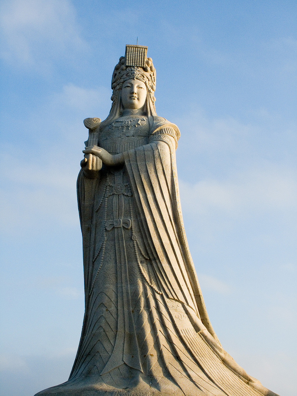 春节期间,带家人来莆田湄洲岛,感受千年妈祖文化,共赏海岛美景,品尝