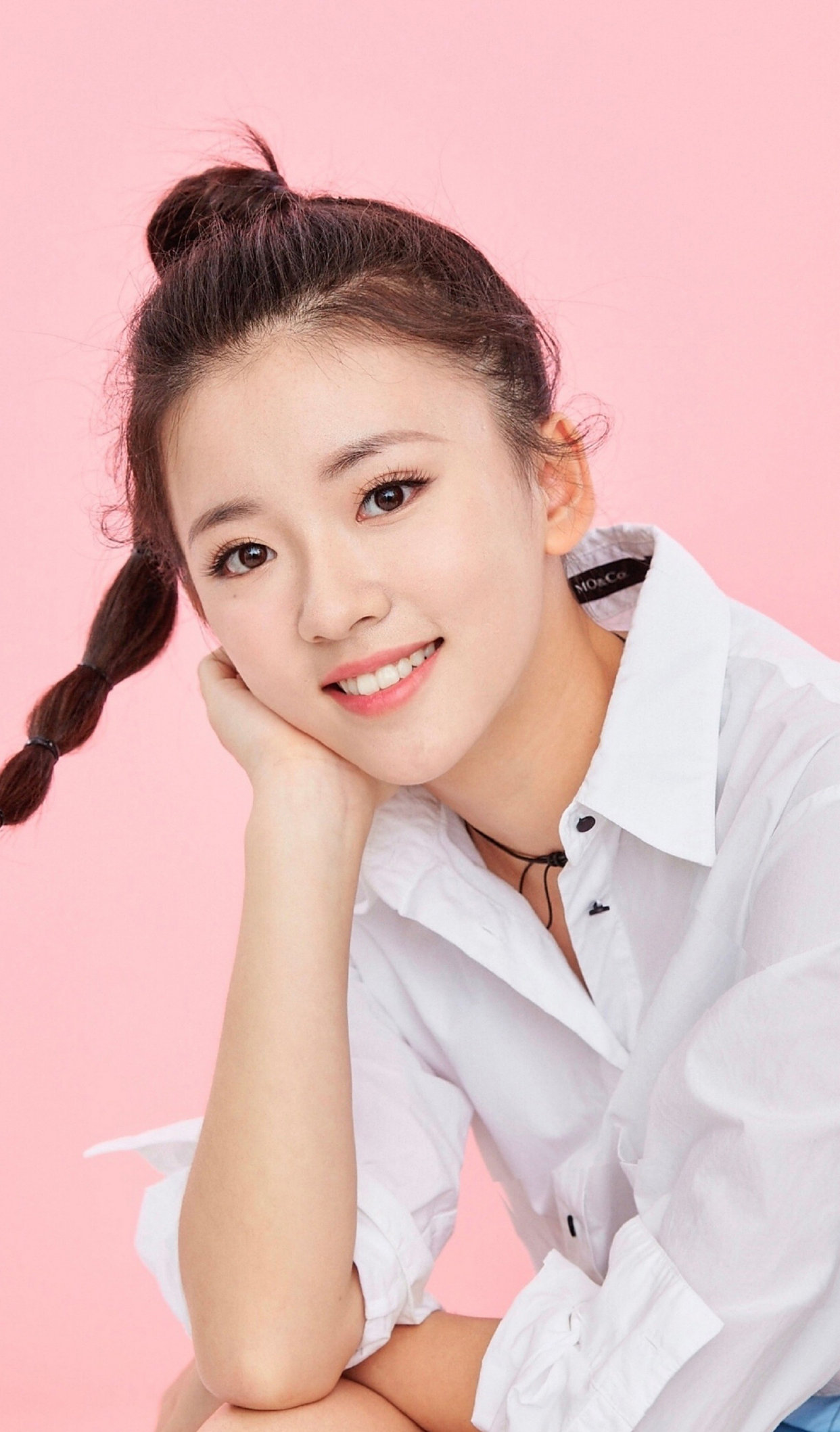 图五是林辰涵少女风造型美图,温润儒雅仙女味十足!