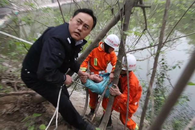 姚六一 年龄:46岁